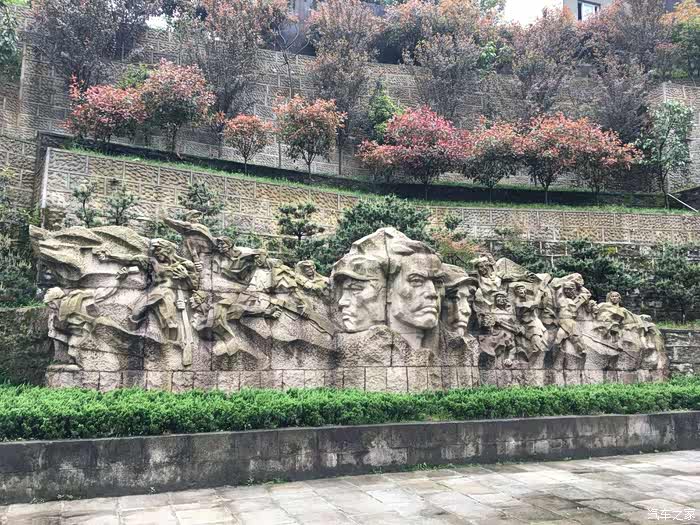 锐行车友会游览皖南事变纪念馆