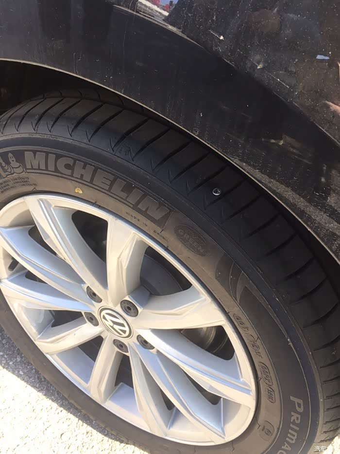 20天,车胎扎了一钉子,疼啊