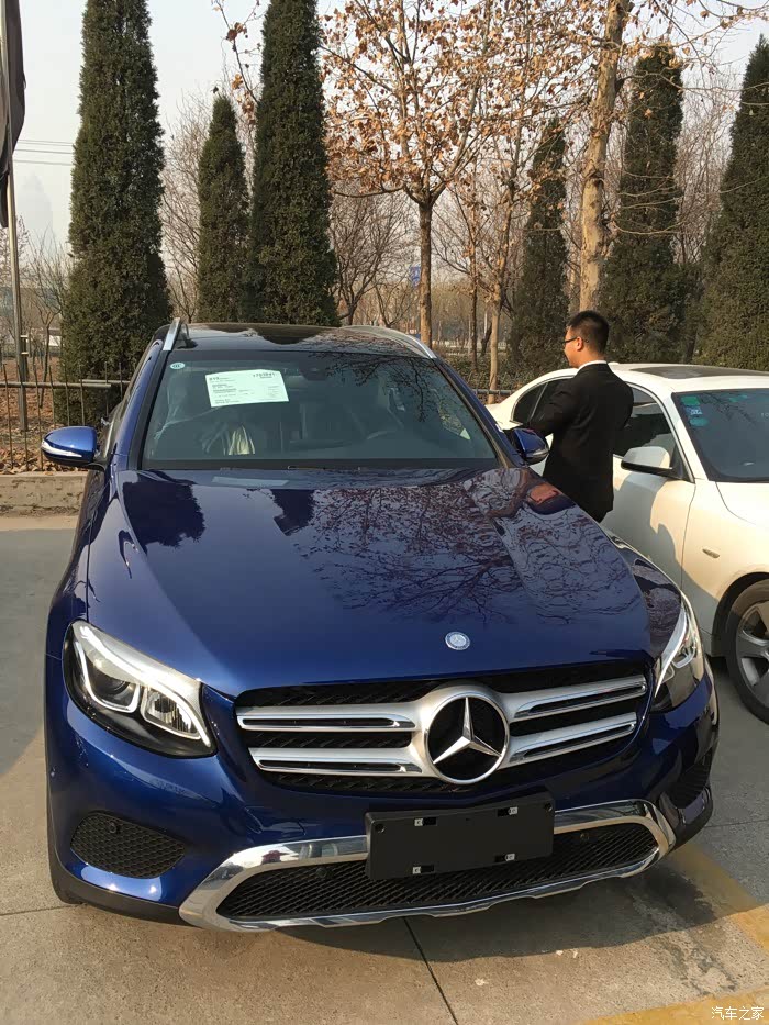 glc200宝蓝周一提车