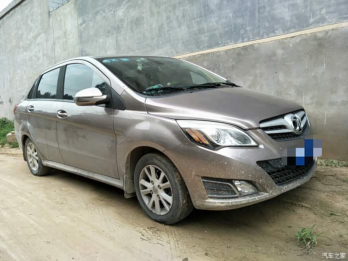 实拍北京汽车e150三厢