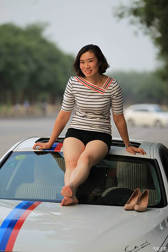 【图】【媳妇当车模】之喜提小白3系作业._宝马3系论坛_汽车之家论坛