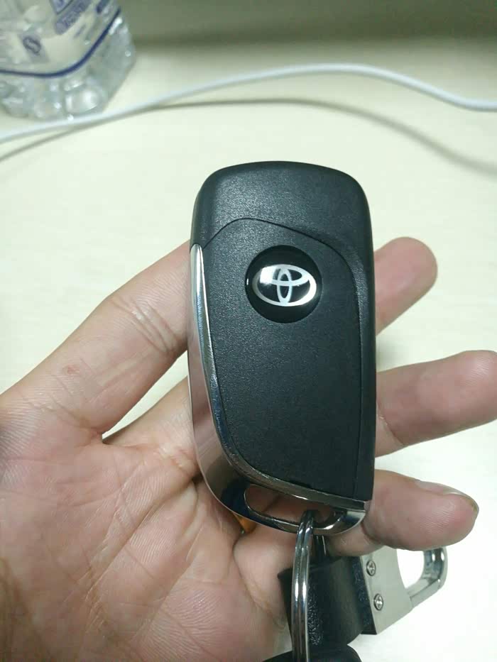 谁知道致炫改的这个钥匙是什么车型的