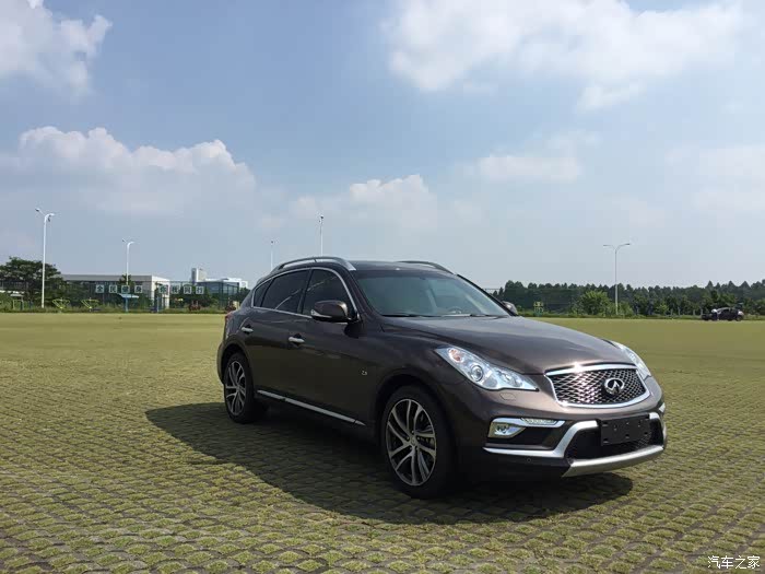 qx50流金棕豪华版大学城采风图!