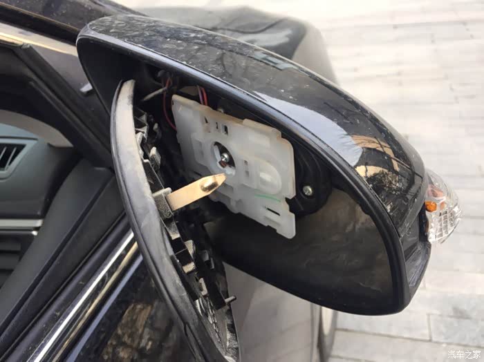 【图】自己动手把转向灯换了,发个作业贴吧!_凯美瑞论坛_汽车之家论坛