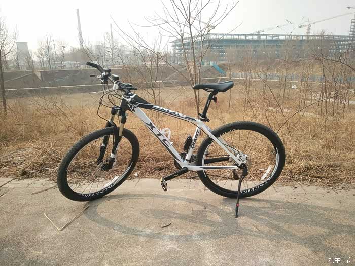 17款xtc800白色路过!