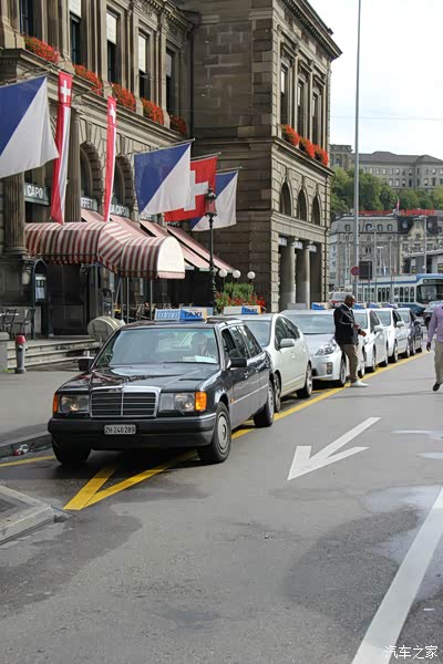 瑞士的出租车各种车都有,各种车都有啊.