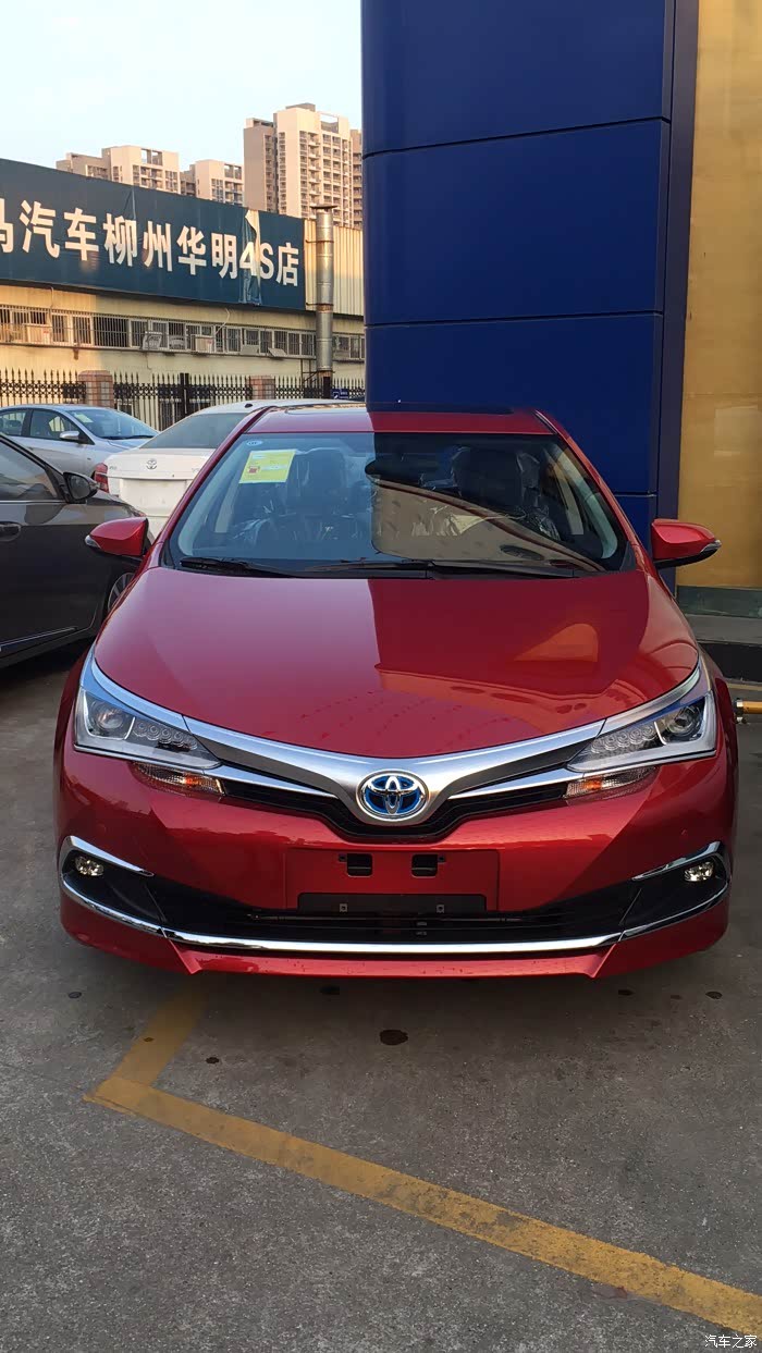 喜提卡罗拉双擎18精英