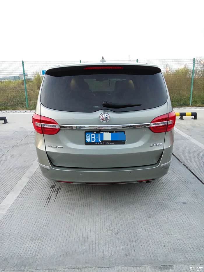 0顶配晶灰家用_别克gl8论坛_汽车之家论坛