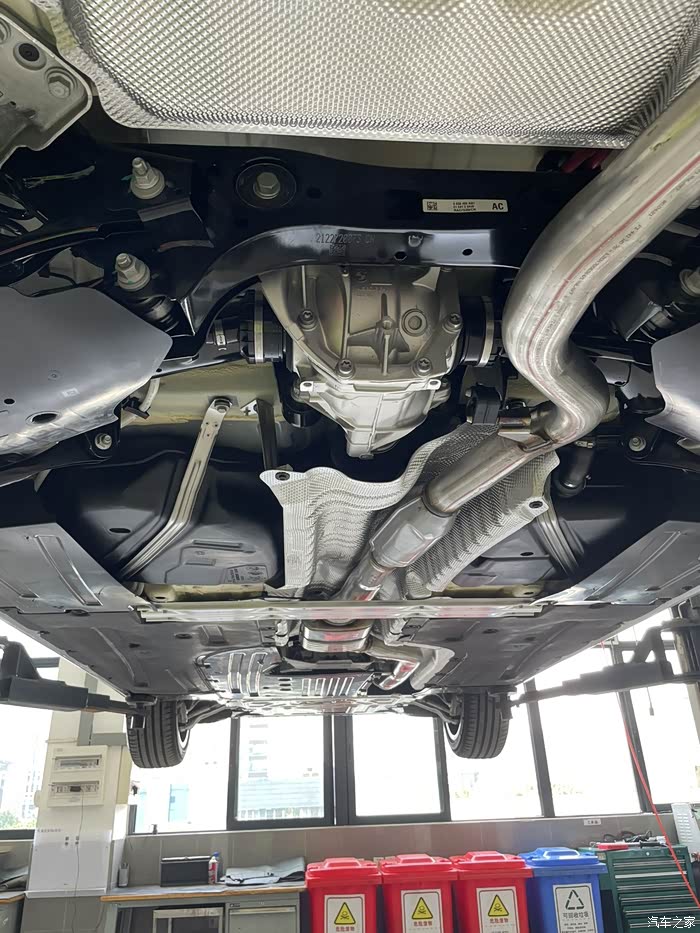 重庆宝马325lm运动提车