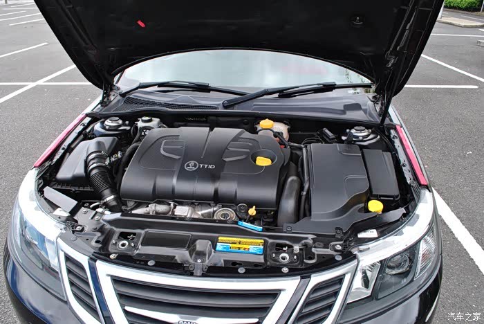 是是跟2.0t的同,没错这是1.9ttid柴油发动机,180匹马力,扭矩400nm