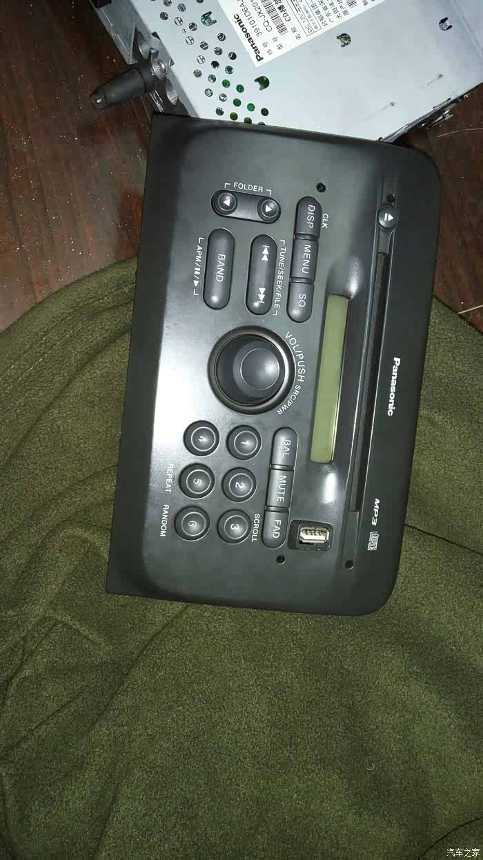 翻翻抽屉翻出一台这样的老家伙cd机