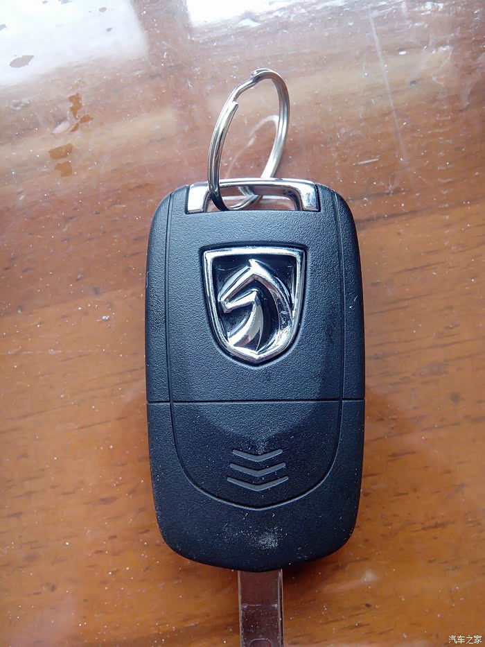 今天提车宝骏560低配版,虽然有周折但是很高兴