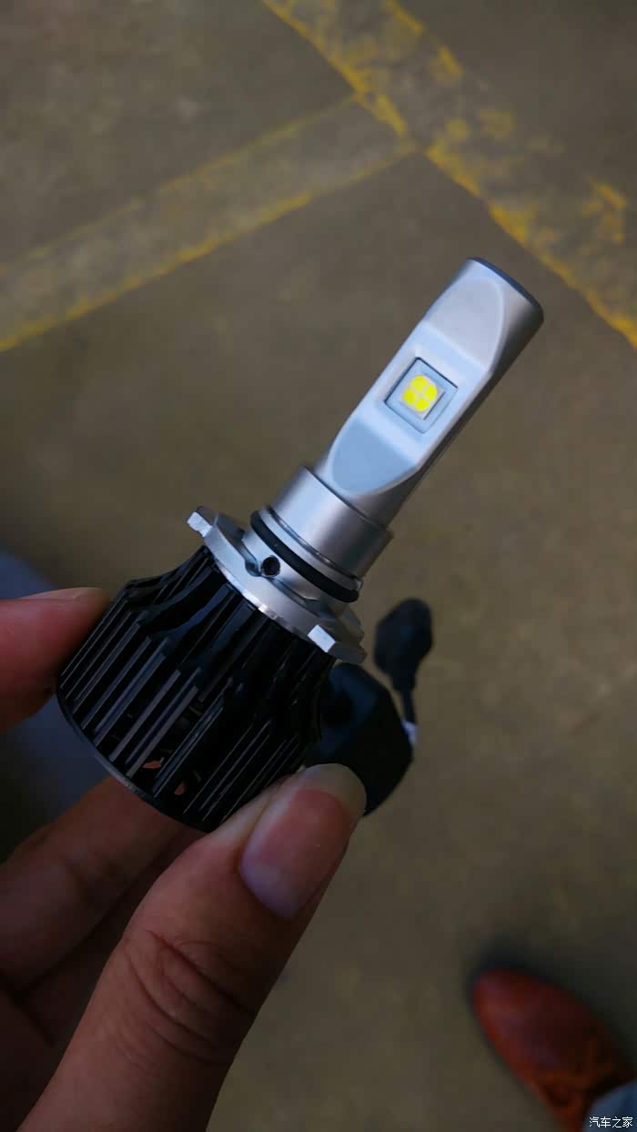 九代雅阁改远光近光雪莱特led大灯作业