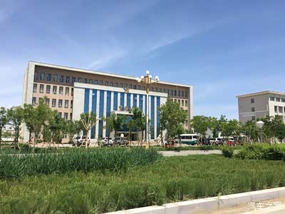 额济纳旗中国海关