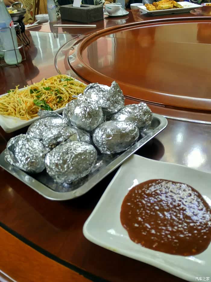 伊通美食诱惑之满族烧鸽子