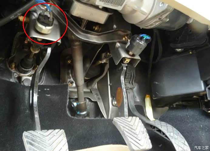 帮忙看看离合器开关