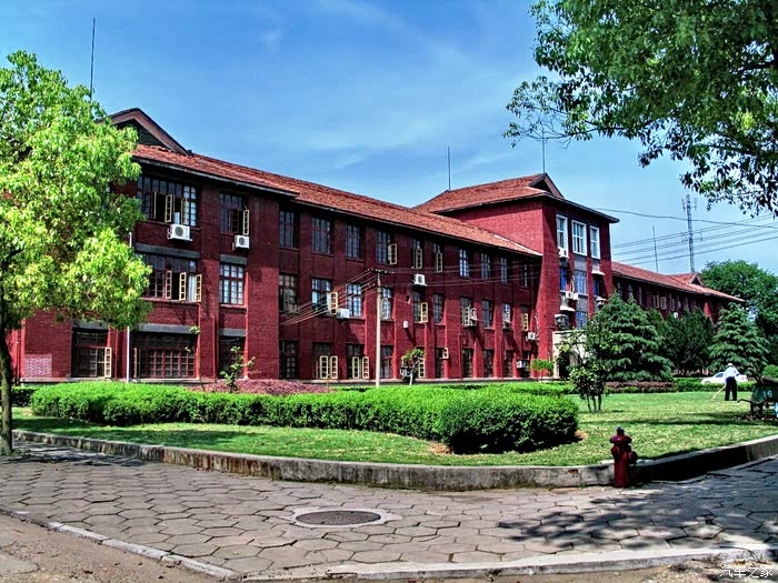 追忆曾经的你我的母校