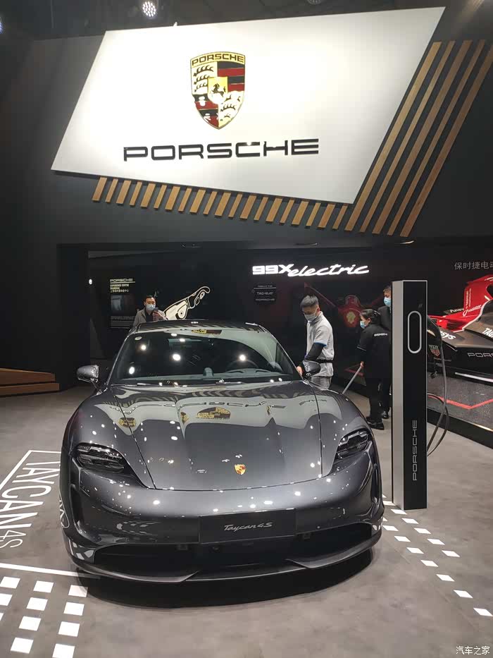 【2021上海车展】保时捷展厅4