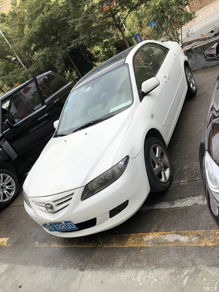 2003款白色马六车顶颜色