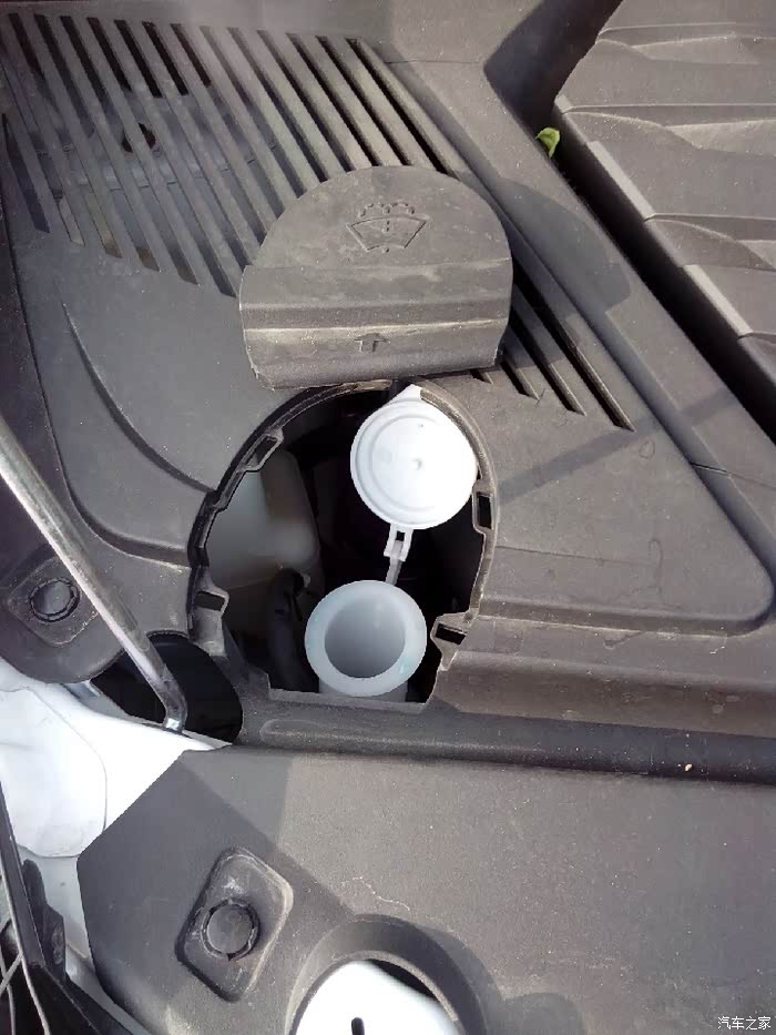 加玻璃水的地方其实很好找到的