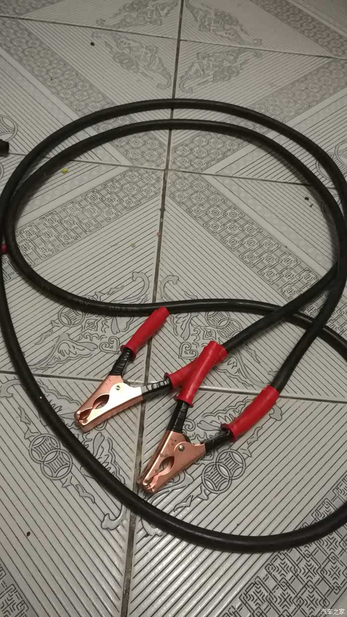 自制电瓶搭火线