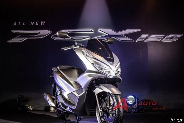 泰国 本田 pcx150 18款上市 售价82300泰铢