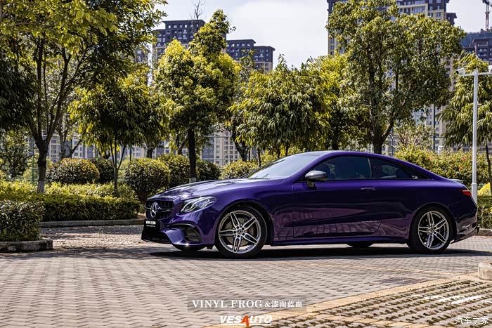 奔驰e改色蓝血,有点优雅哦