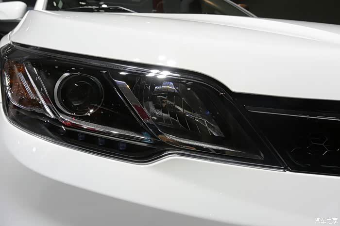 【东南dx3 年轻第一团】再遇宾尼法利纳精品——东南dx3看车记