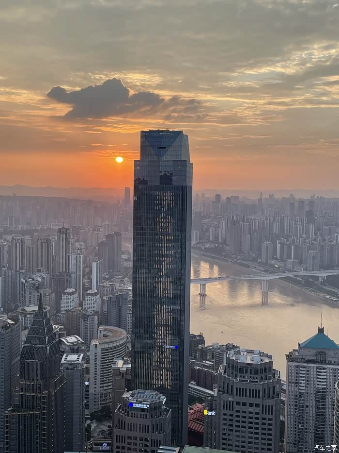 居高临下俯瞰重庆