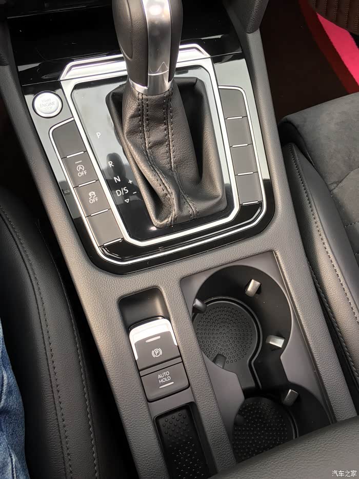 迈腾1.8t豪华 崭新崭新的 求认证!