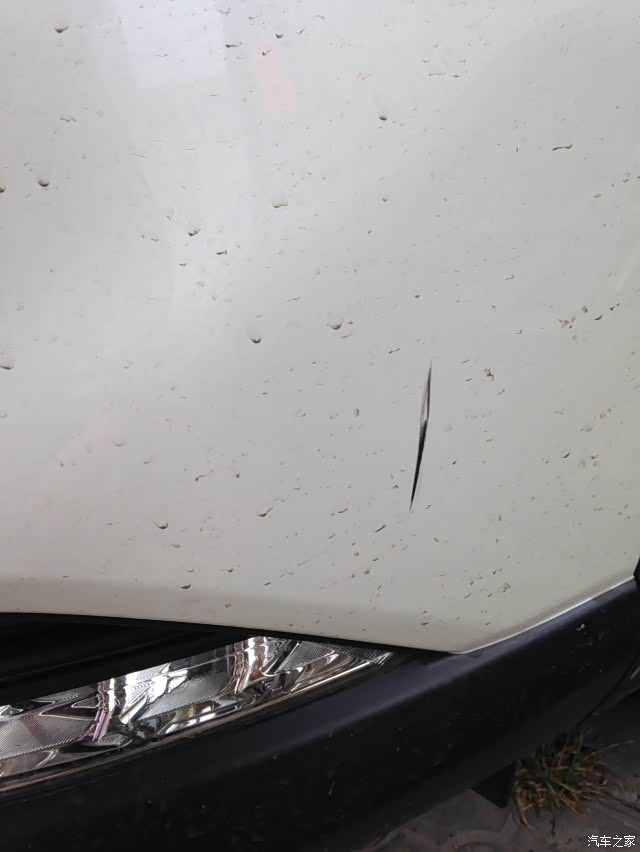 轻微划痕用划痕笔就可以吗