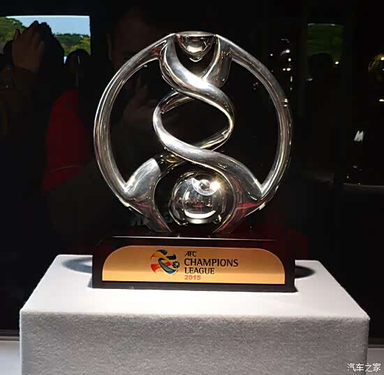 亚冠的冠军奖杯