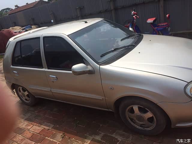 咱也出个夏利n3 1.3两厢香槟金