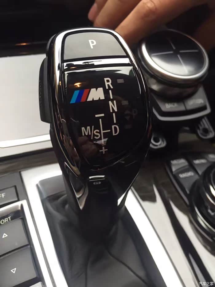 【图】今天终于抽时间去把档把和旋扭换成陶瓷的了,感觉不错_宝马5系