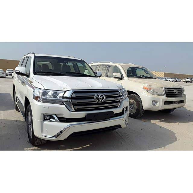 新款陆巡白色实车和旧款陆巡白色实车对比