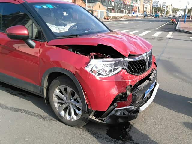 【图】车祸事故追尾_现身说法_论坛精选日报_汽车之家