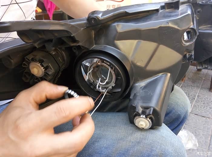 第一次作业自己动手拆车改精刚q5双光透镜灯全过程求射