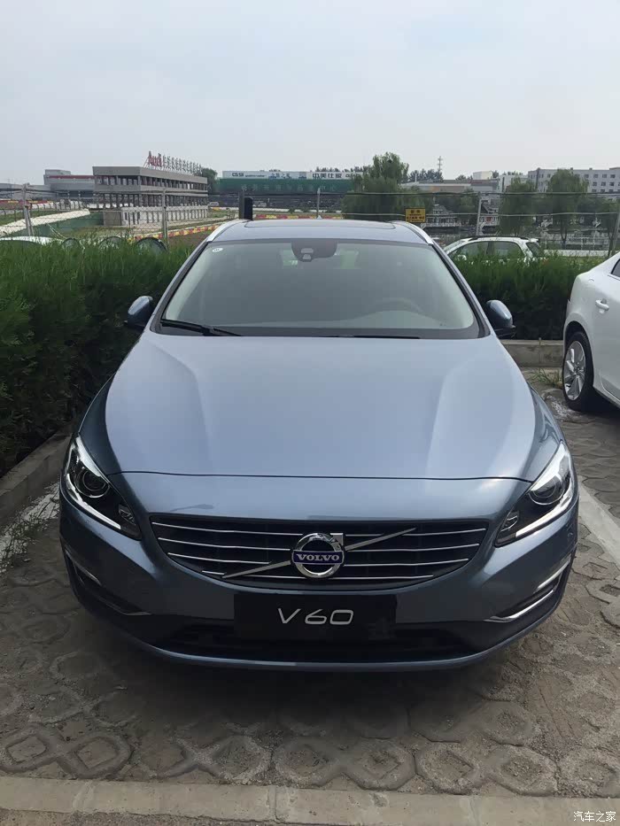 【图】求安慰,贻贝蓝真的好看吗?_沃尔沃s60论坛_汽车之家论坛
