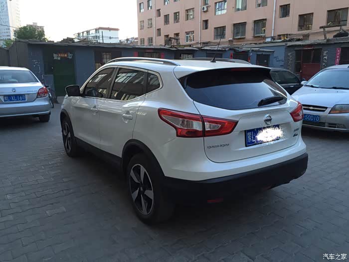 白色逍客豪华版改装作业