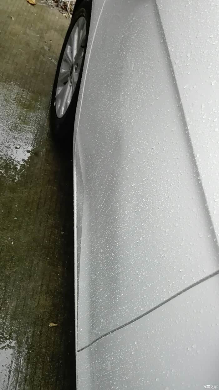 车门凹陷已修复,还可以