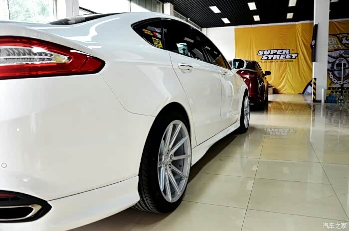 福特蒙迪欧改装19寸亮银轮毂