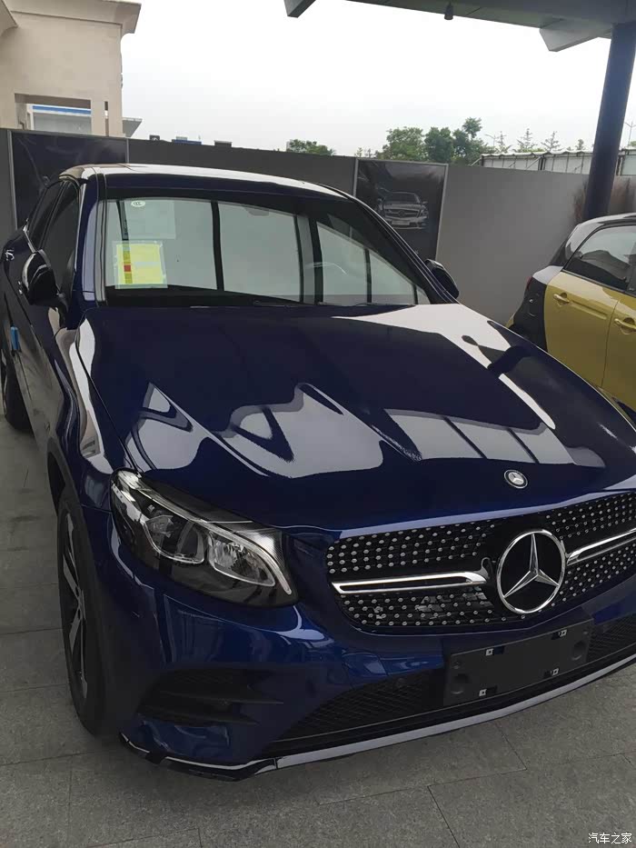 glc coupe200 宝石蓝外.骚红内 申请加入行会.