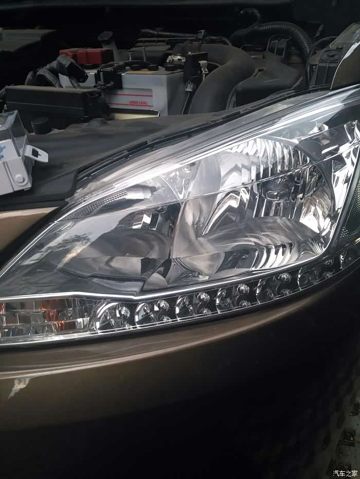 【图】自己动手换飞利浦灯泡_轩逸论坛_汽车之家论坛