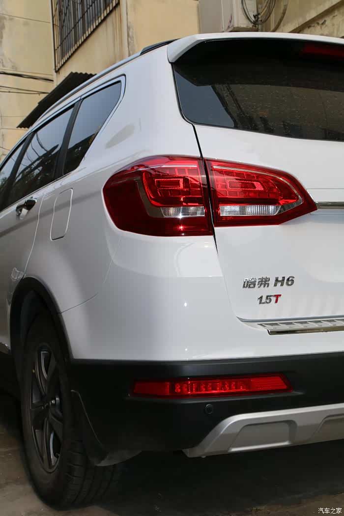 17运动款哈弗红标h6用车感受 生态园闲逛