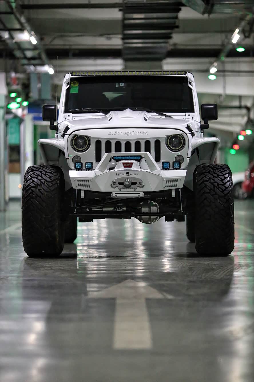 西安牧马人改装,3.0白色时尚方案