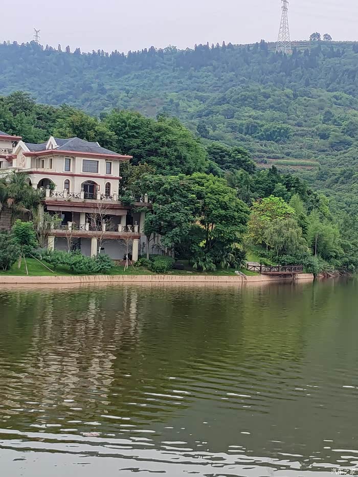 自驾s60水库湖区看别墅