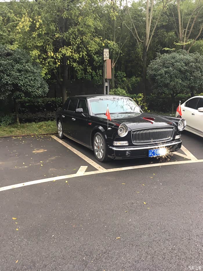 小城市偶遇红旗l5