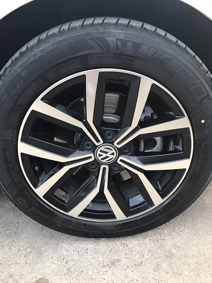 迈腾b8尊贵原厂17寸轮毂出售