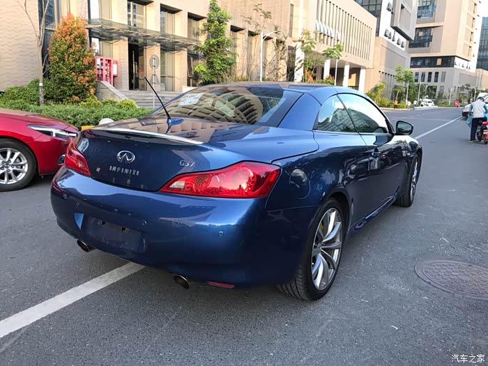 【图】g37敞篷版本不多见了_英菲尼迪q60/q60s论坛_汽车之家论坛