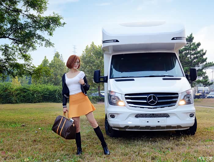 大房车!